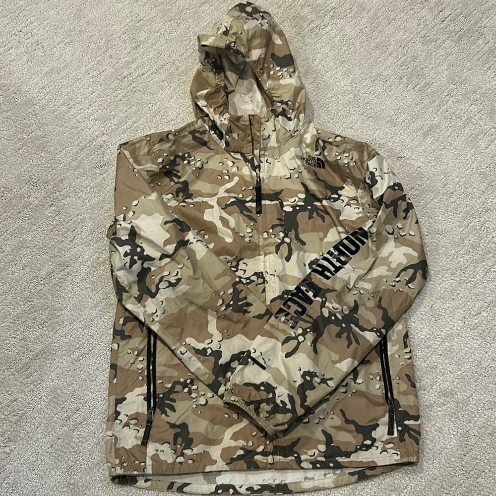 Boys North Face Windbreaker Sz. Large